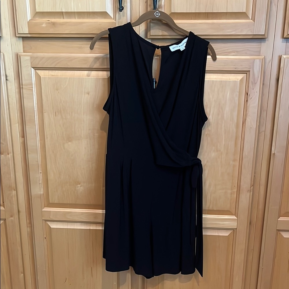 Elegant Black Sleeveless Shorts Romper
